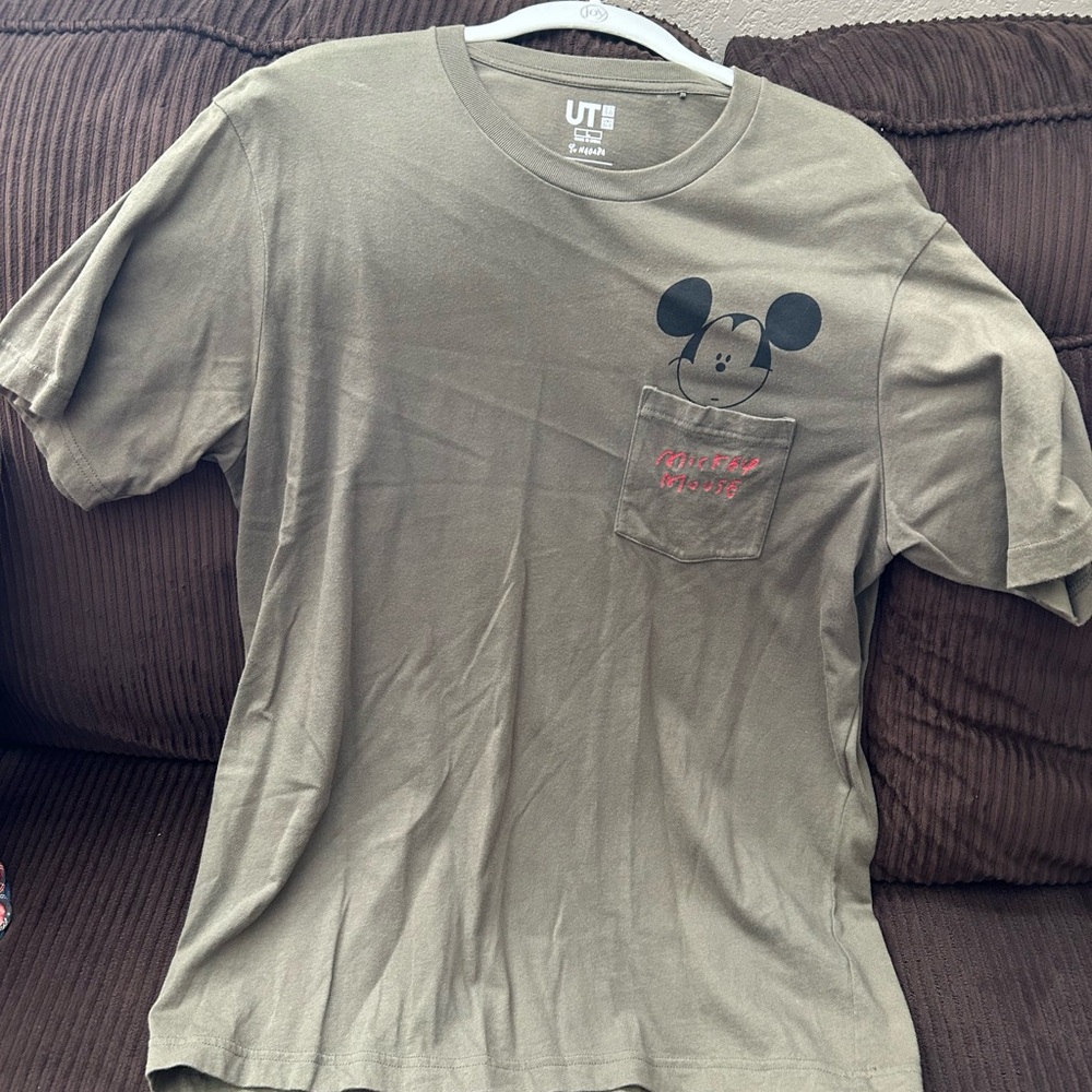 Uniqlo UT Men’s Olive Green Mickey Pocket Tee